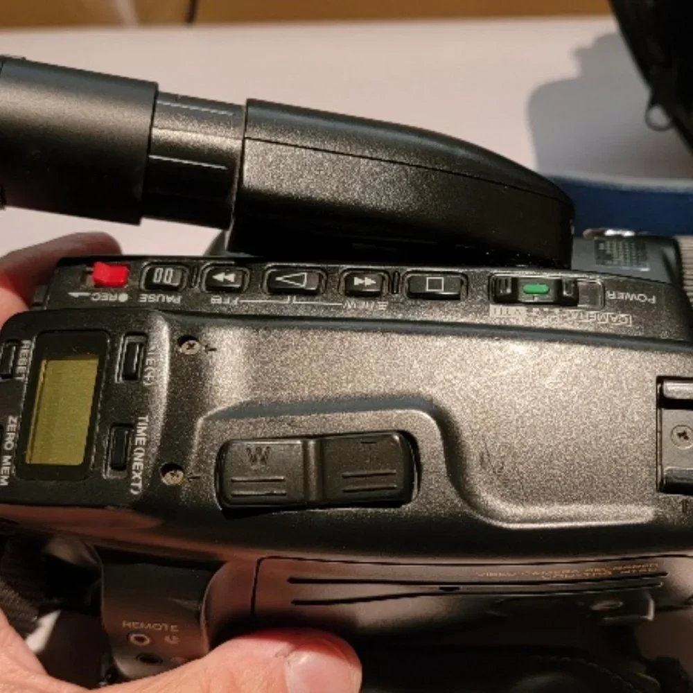 Sony CCD TR6 Handycam Camcorder